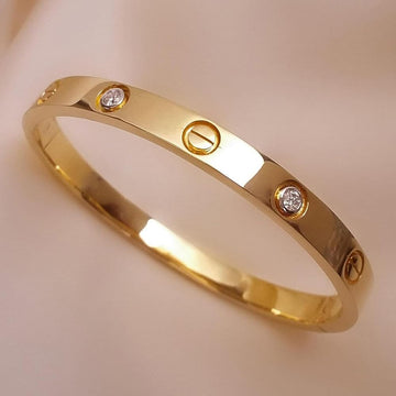 Exquisite Girlz’ Stainless Steel Cuff Bracelets – Sleek, Durable, & Effortlessly Stylish for Everyday Elegance